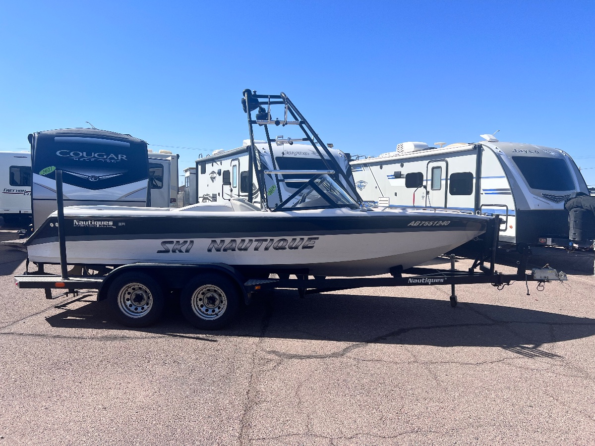 1995 Correct Craft Ski Nautique 08 EFI