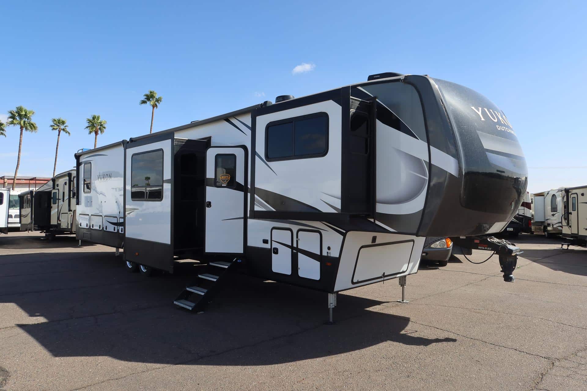 2022 Dutchmen RV YUKON 421FL- 4525