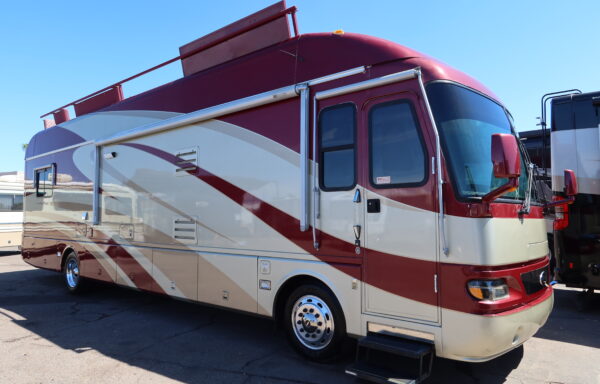 2005 Airstream Skydeck 390 with Bunks – 4448