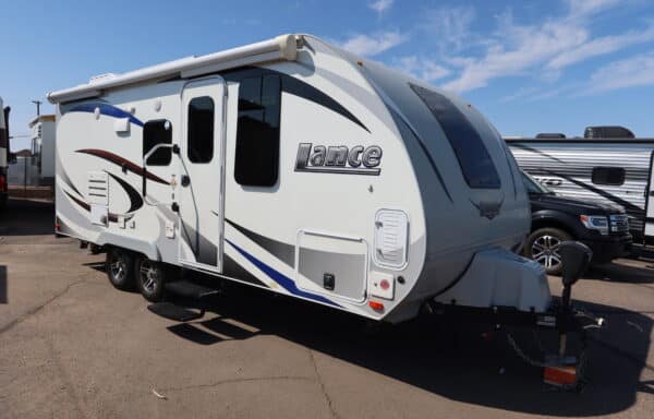 2019 Lance 1985 Travel Trailer – 4460