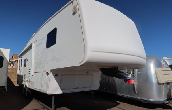 2005 Keystone Montana – 4473